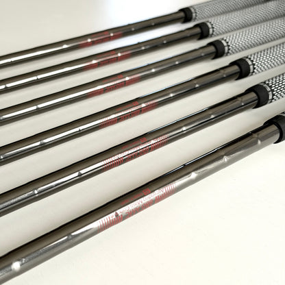 Titleist T250 Järnset (P–5)