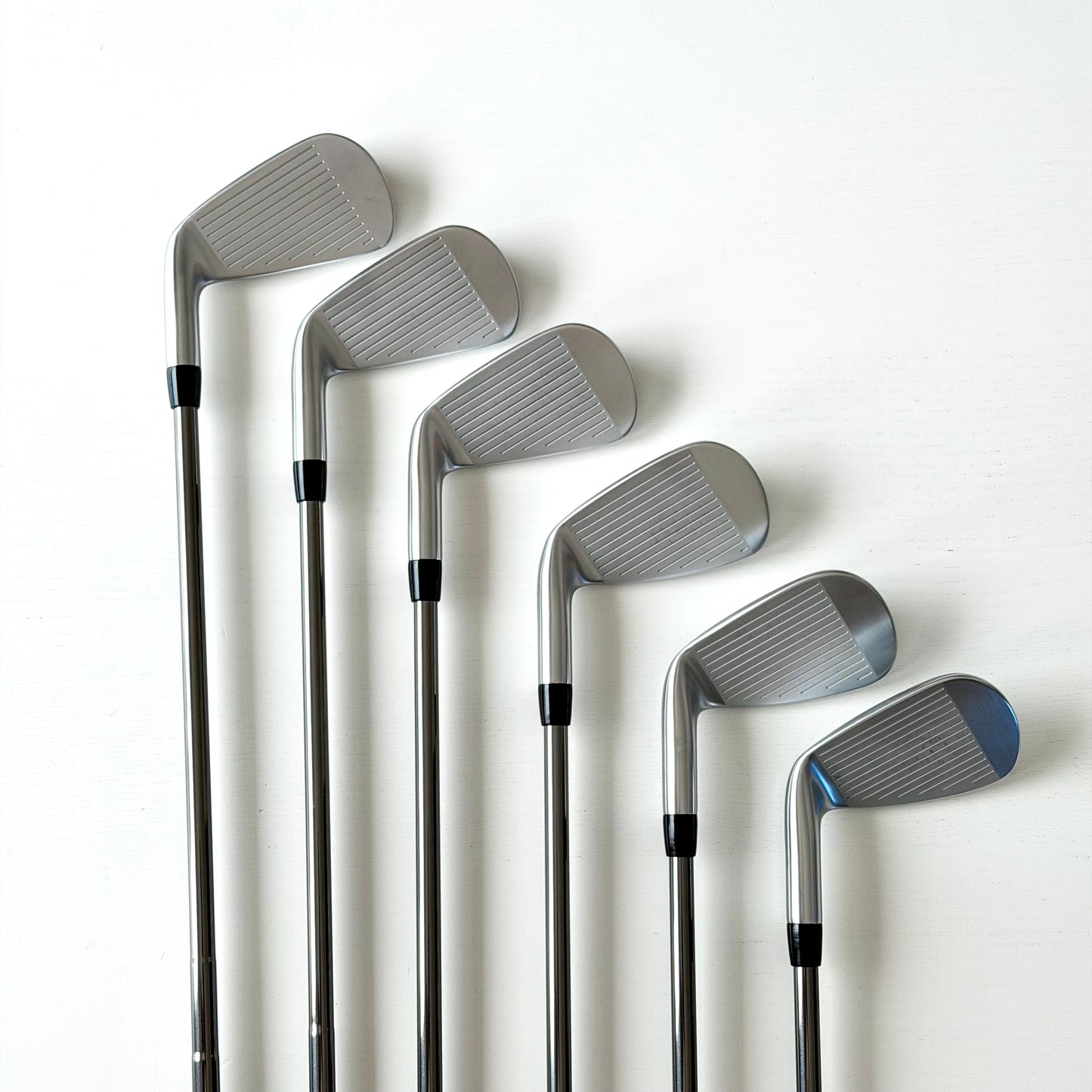 Titleist T250 Järnset (P–5)