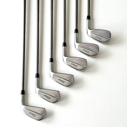 Titleist T250 Järnset (P–5)