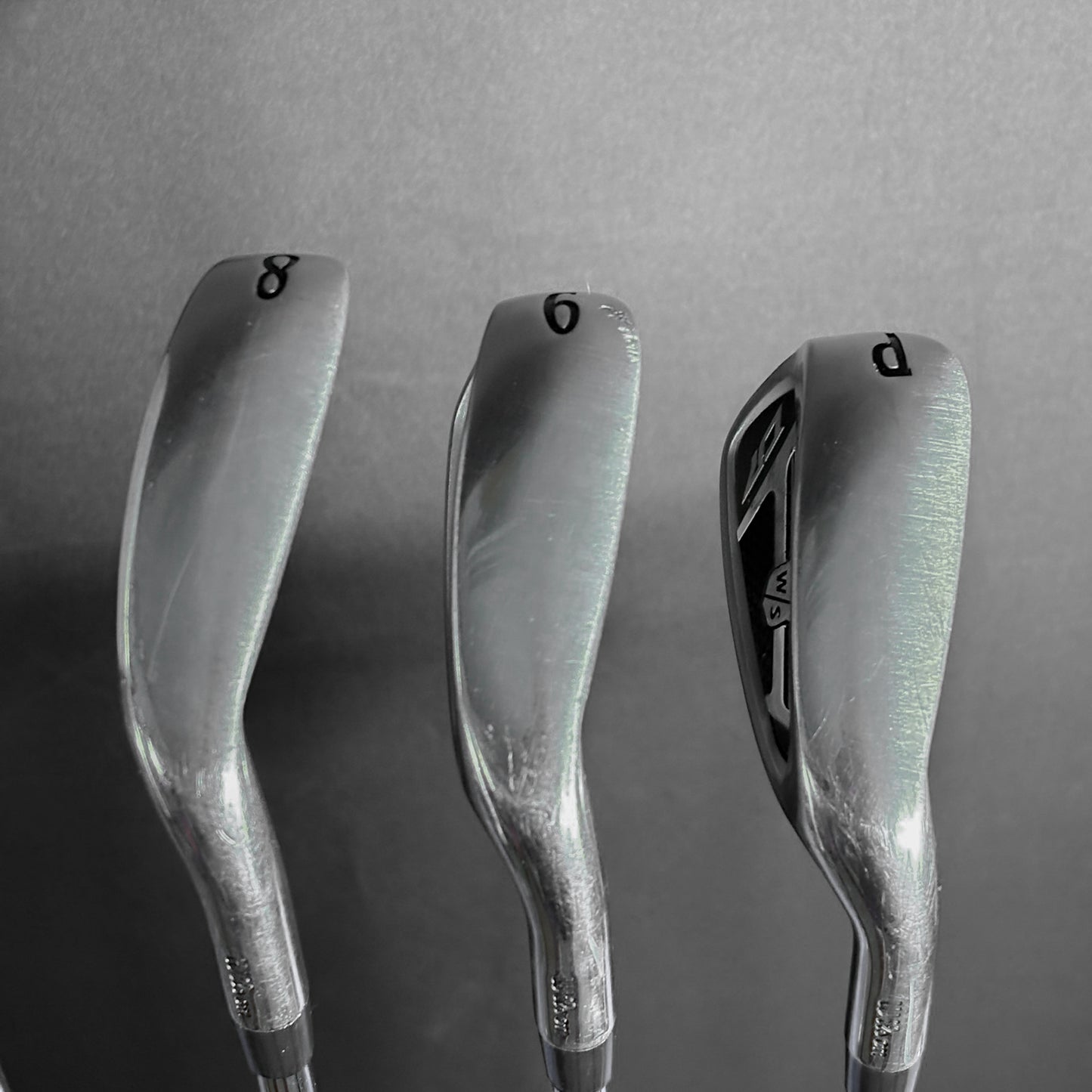 Wilson D7 XS Järnset (5–P)