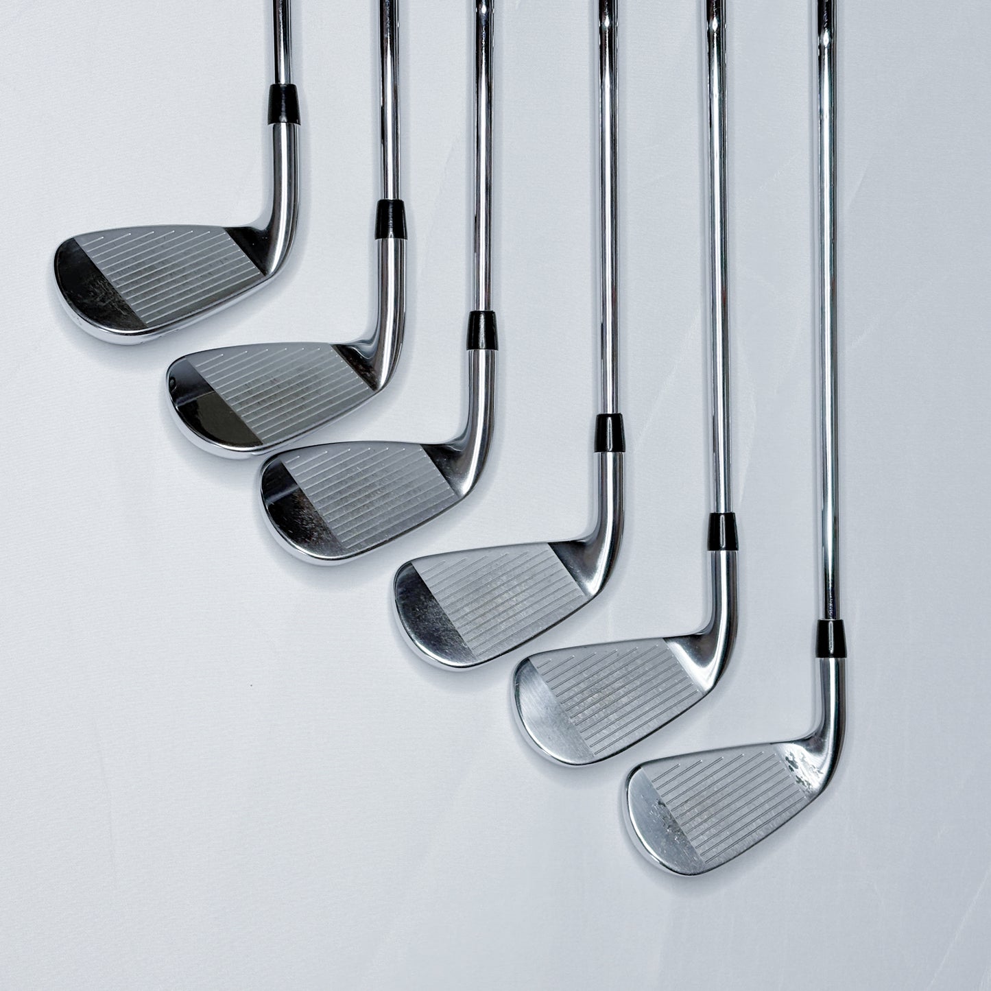Titleist T300 2021 Järnset (5–P)