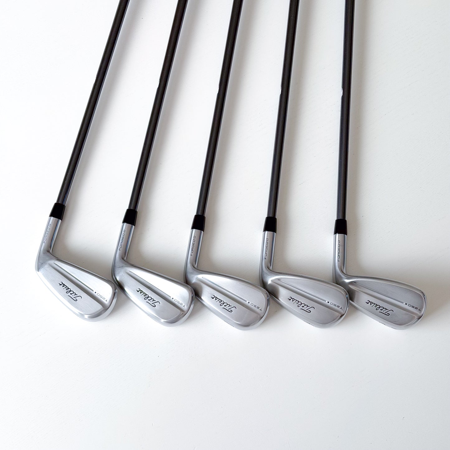 Titleist T250 Launch Spec Järnset (P–6)