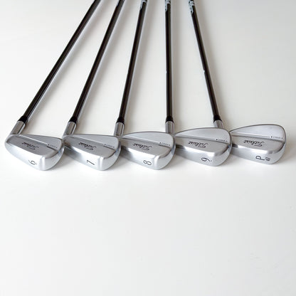 Titleist T250 Launch Spec Järnset (P–6)