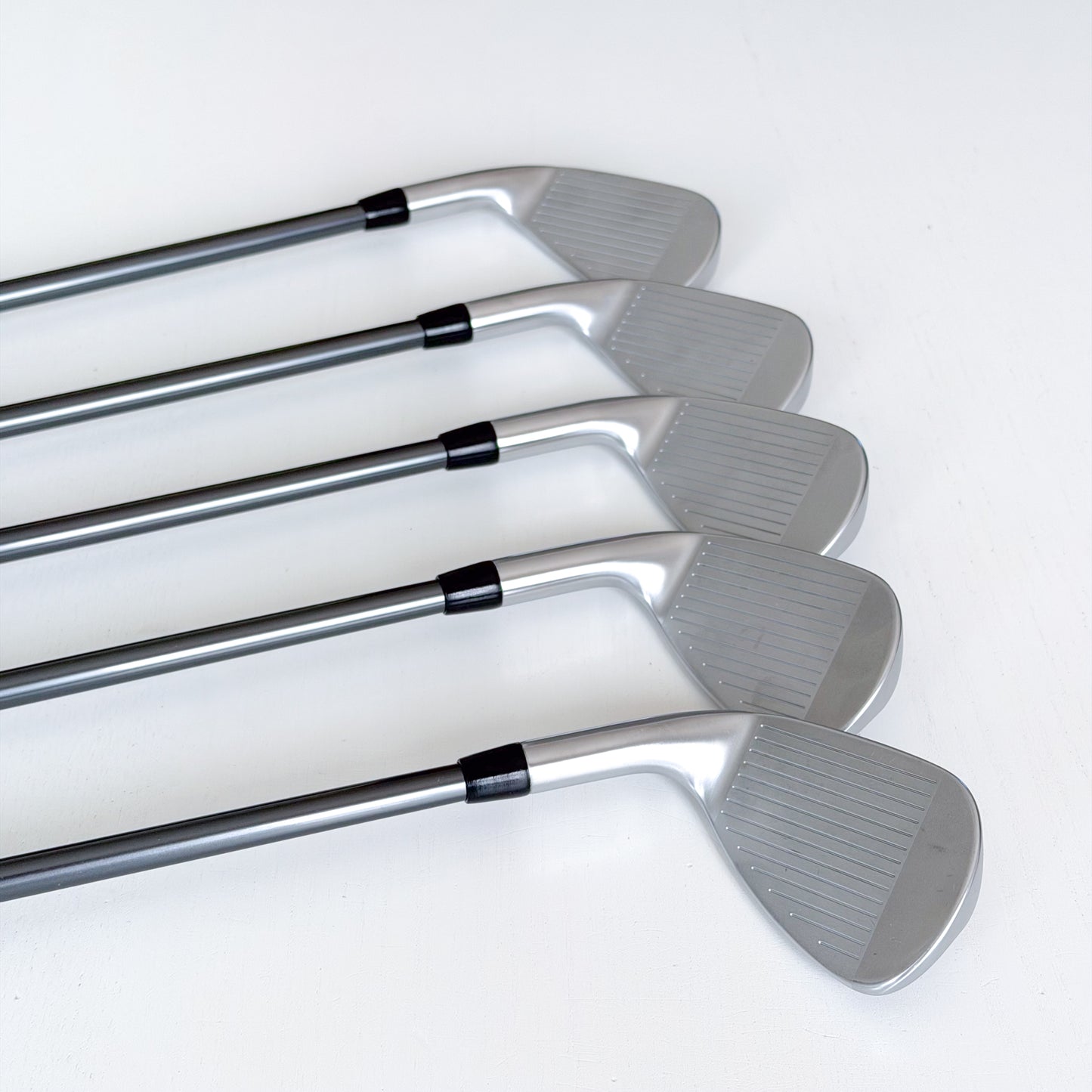 Titleist T250 Launch Spec Järnset (P–6)