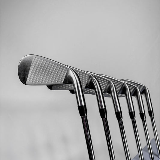 Titleist T200 / T350 (2023) Järnset (P–5) – Vänster