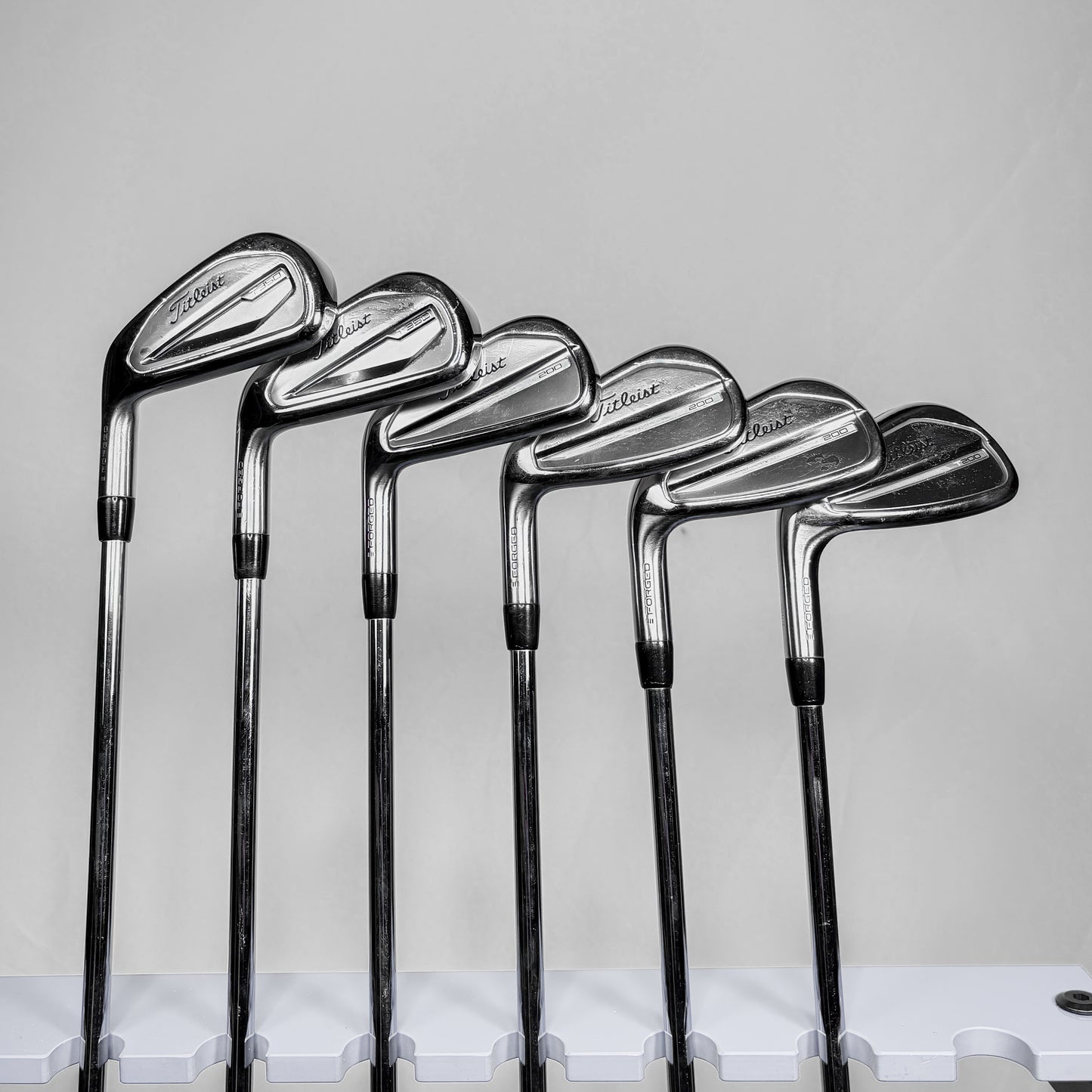 Titleist T200 / T350 (2023) Järnset (P–5) – Vänster