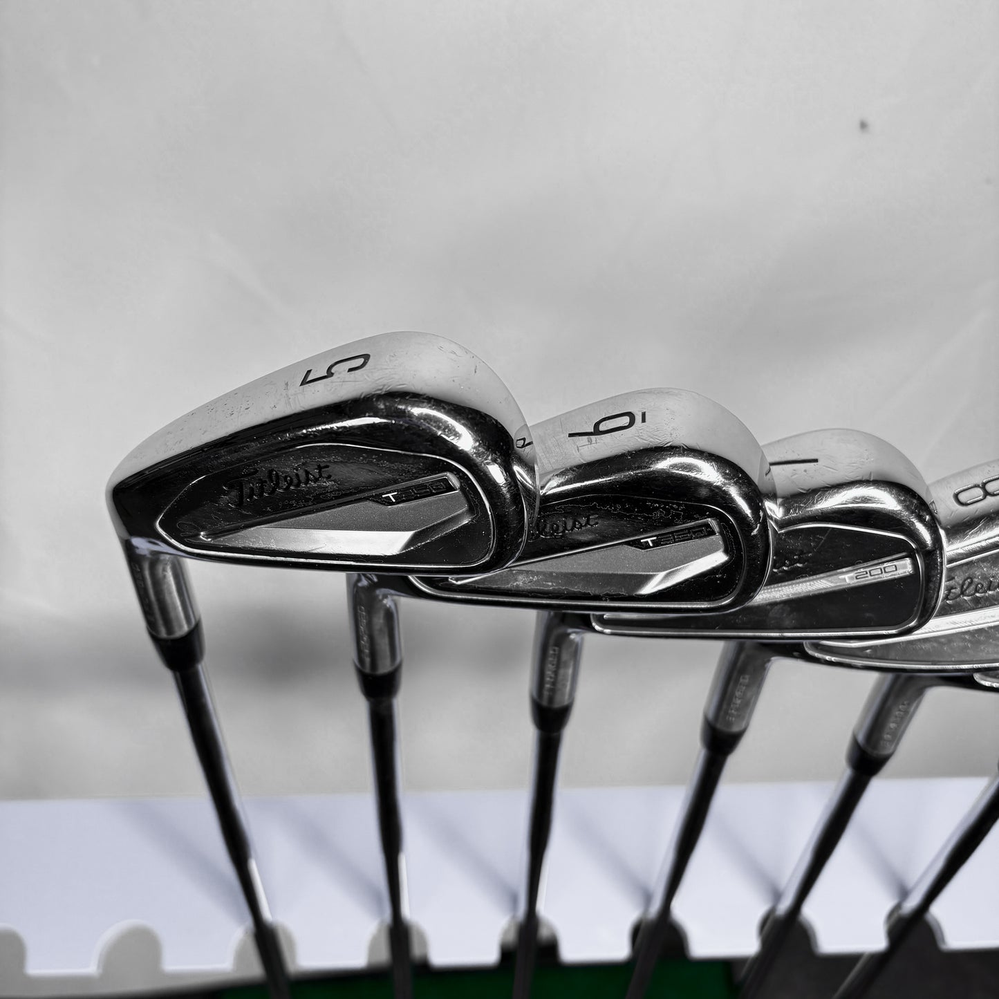 Titleist T200 / T350 (2023) Järnset (P–5) – Vänster