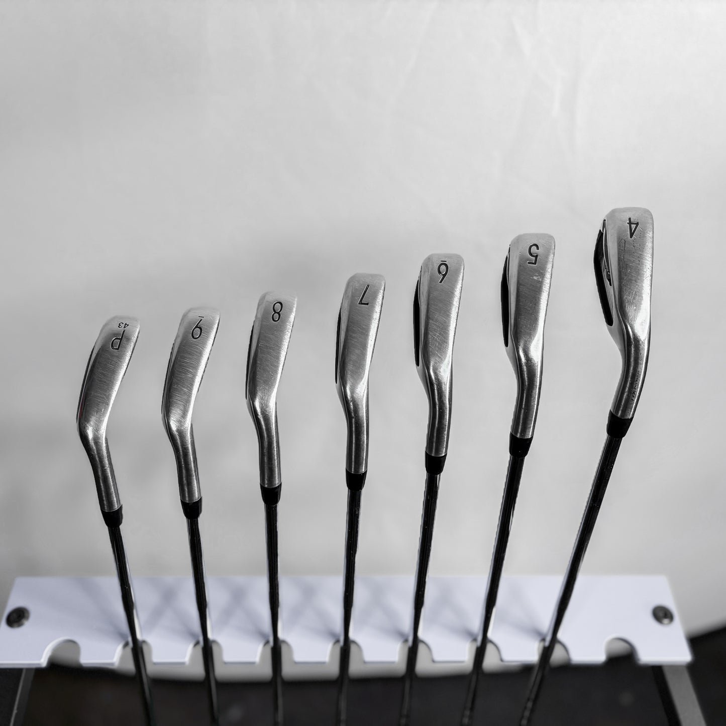 Titleist T300 Järnset (4–P) 2019