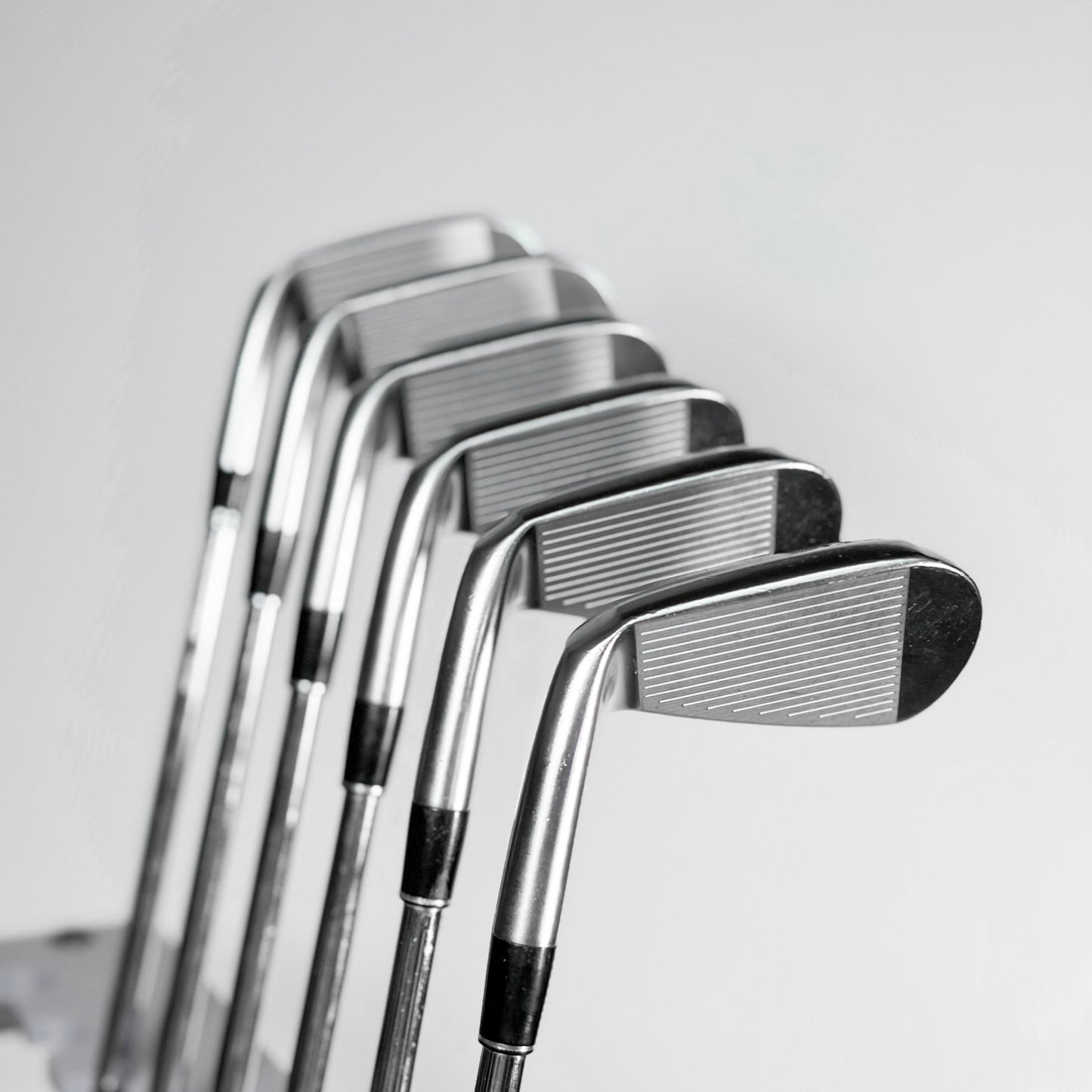 Srixon ZXi7 Järnset (5–P)