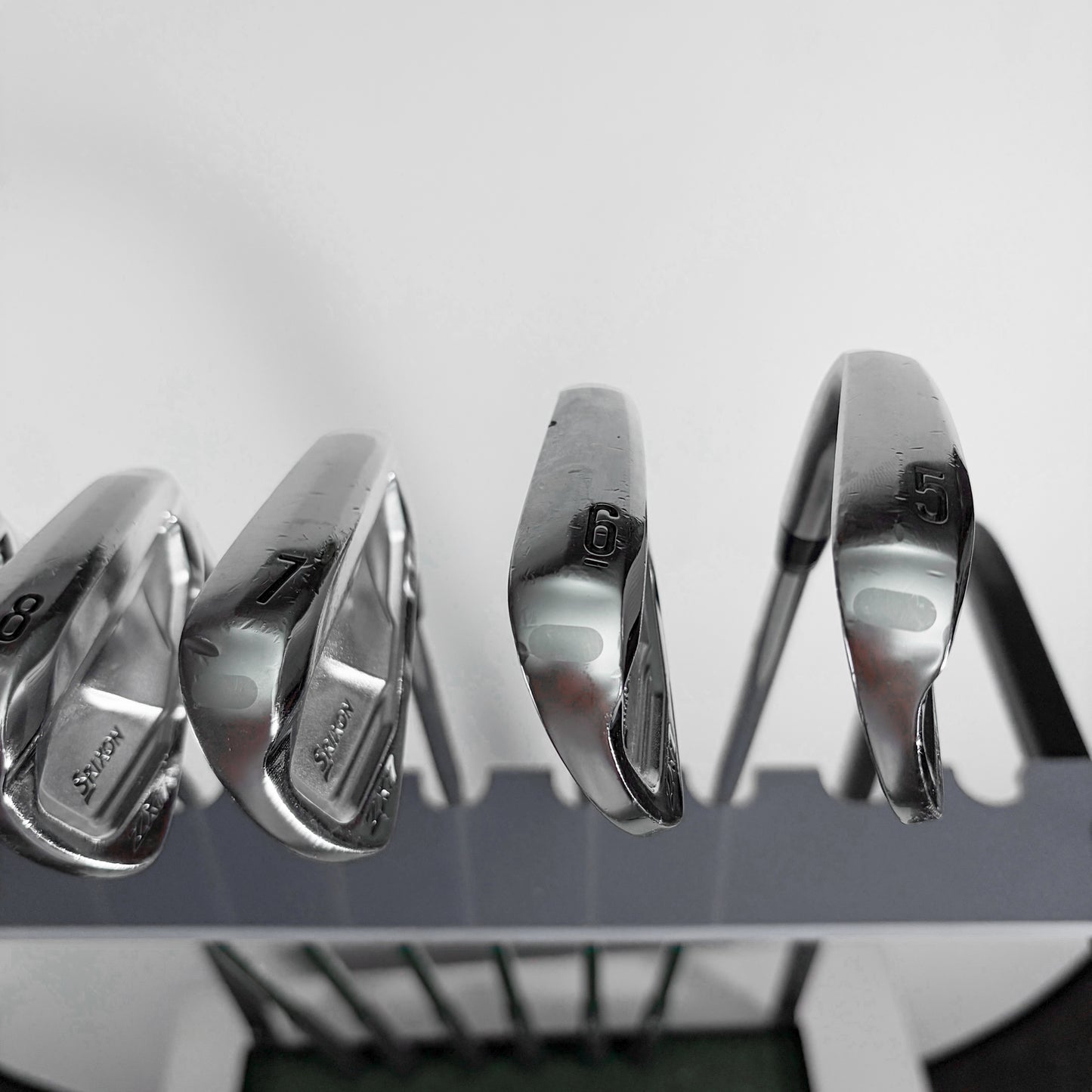 Srixon ZXi7 Järnset (5–P)